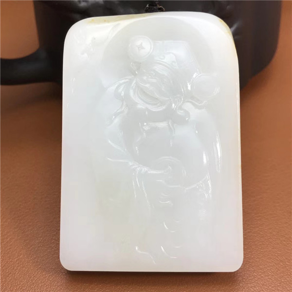 新疆和田玉籽料作品财神