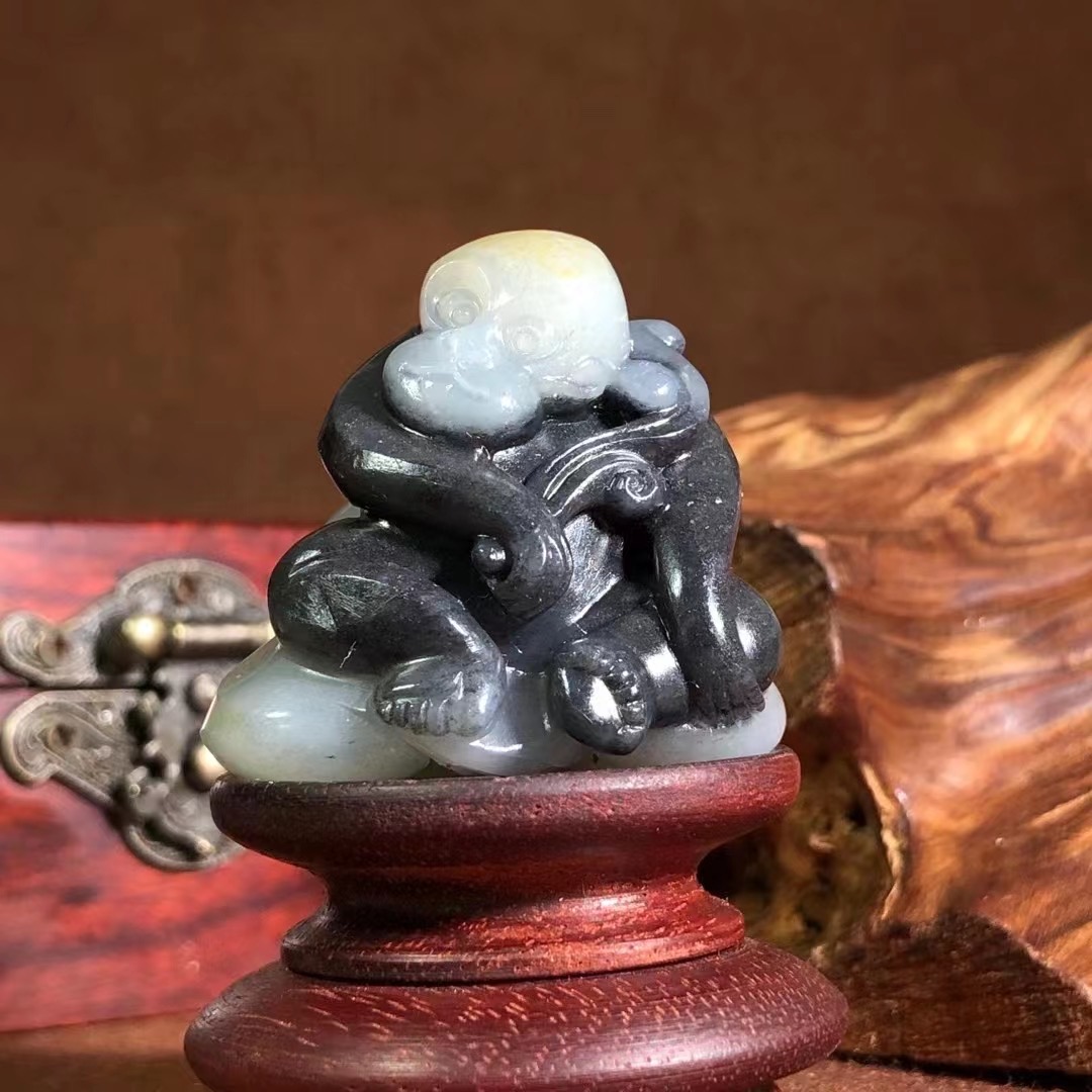 灵猴献寿，戴逸晨玉雕