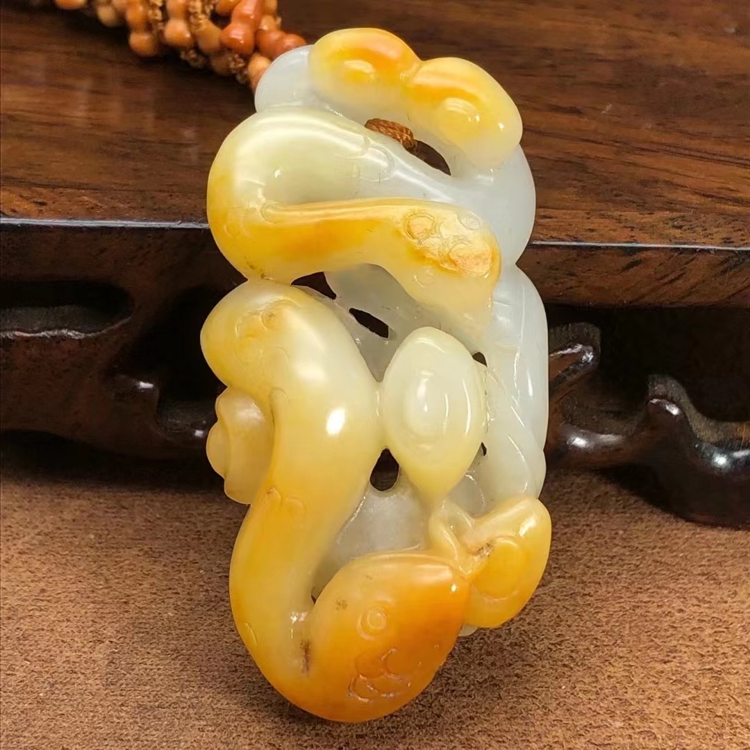 新疆籽料 蛇